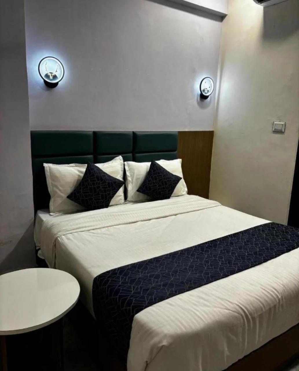 Sun hotel nehrunagar foto