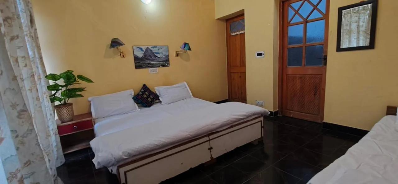 T-Suru Hotel & Cafe Leh