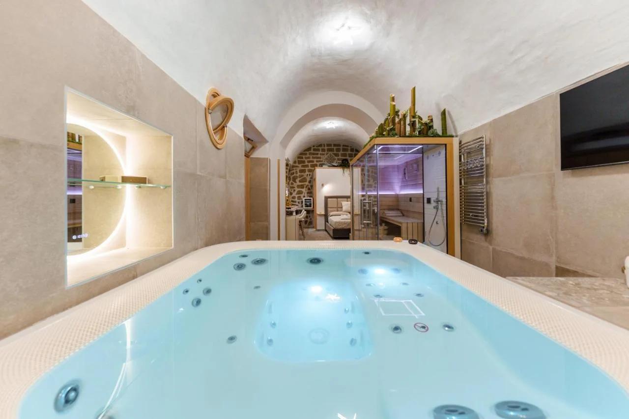 Anima Suite - Sauna - Jacuzzi e Cucina photo