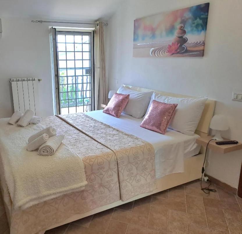 Appartamento la casa di Mary Anguillara Sabazia-Lago,Relax e Roma a portata di treno