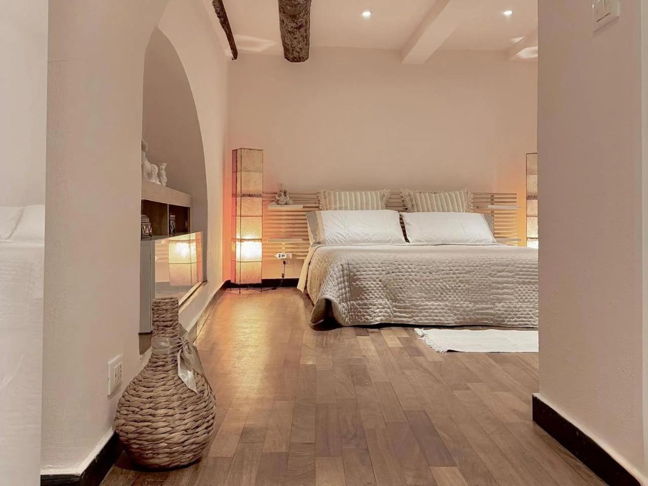 Caruggi Secret House - Romantic Loft in Centro Storico photo