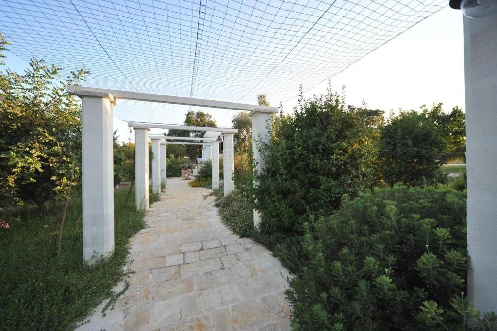 CASA NEL VERDE CON GIARDINO E PISCINA PRIVATA foto