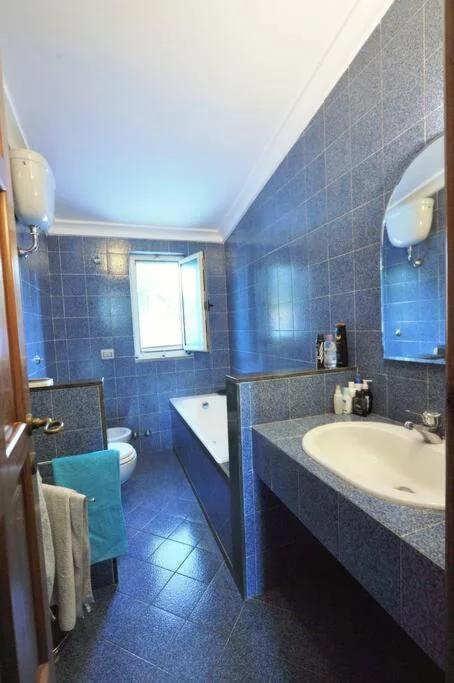 CASA NEL VERDE CON GIARDINO E PISCINA PRIVATA foto