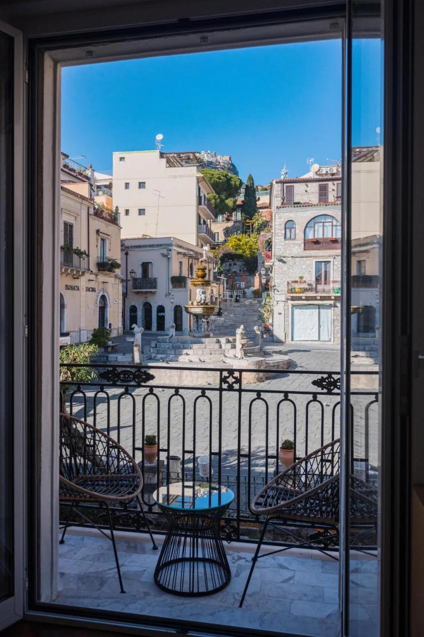 Castalia Apartments & Rooms Duomo Taormina foto