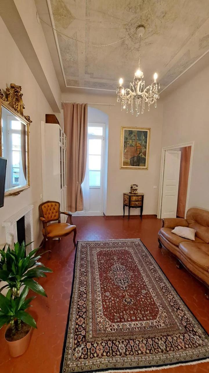 CAVOUR257