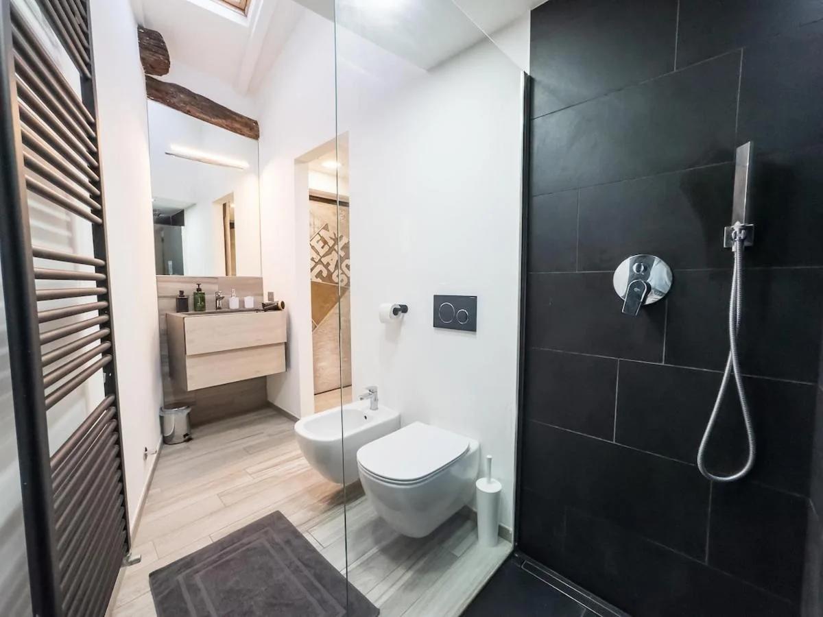 Centro storico- Suite silenziosa, Wi-Fi & Netflix photo