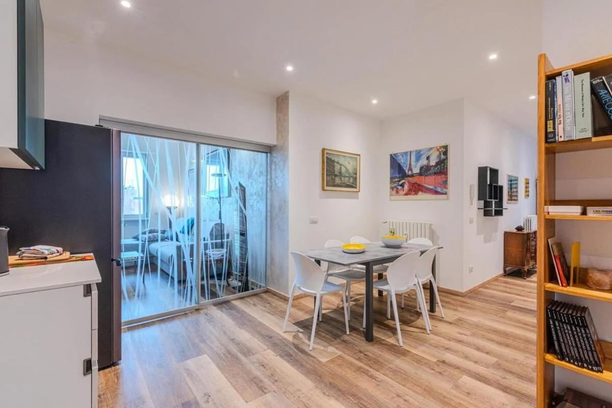 CityLife Apartment - Modern photo