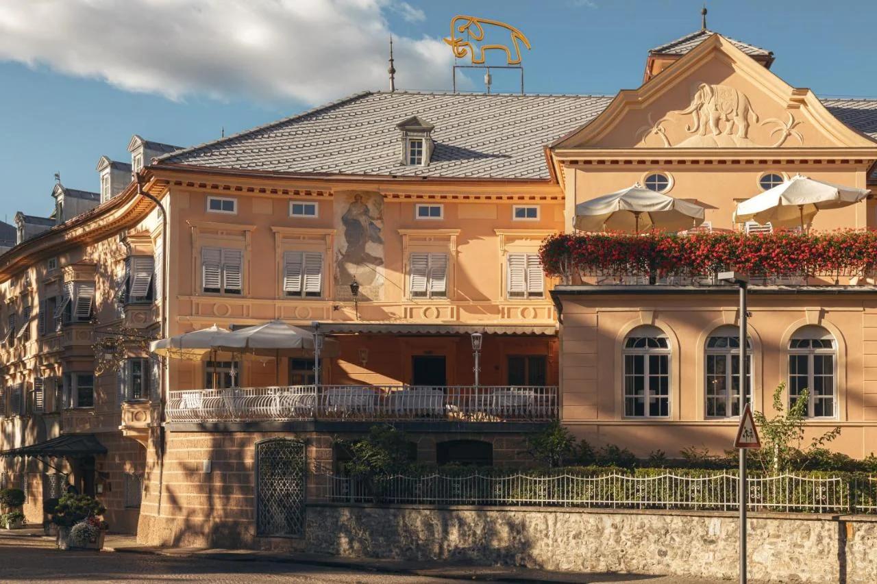Hotel Elephant photo