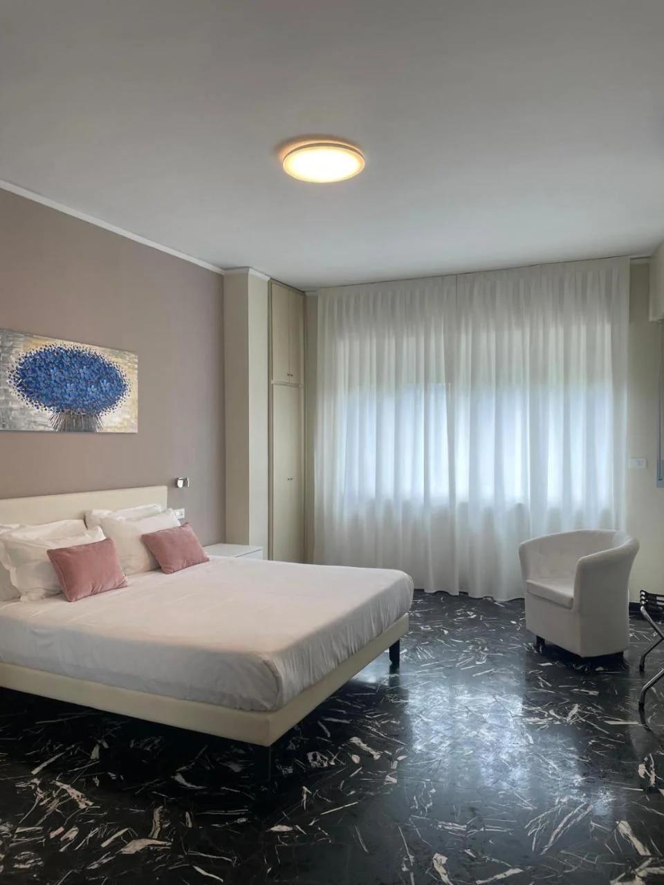 Hotel Lis photo