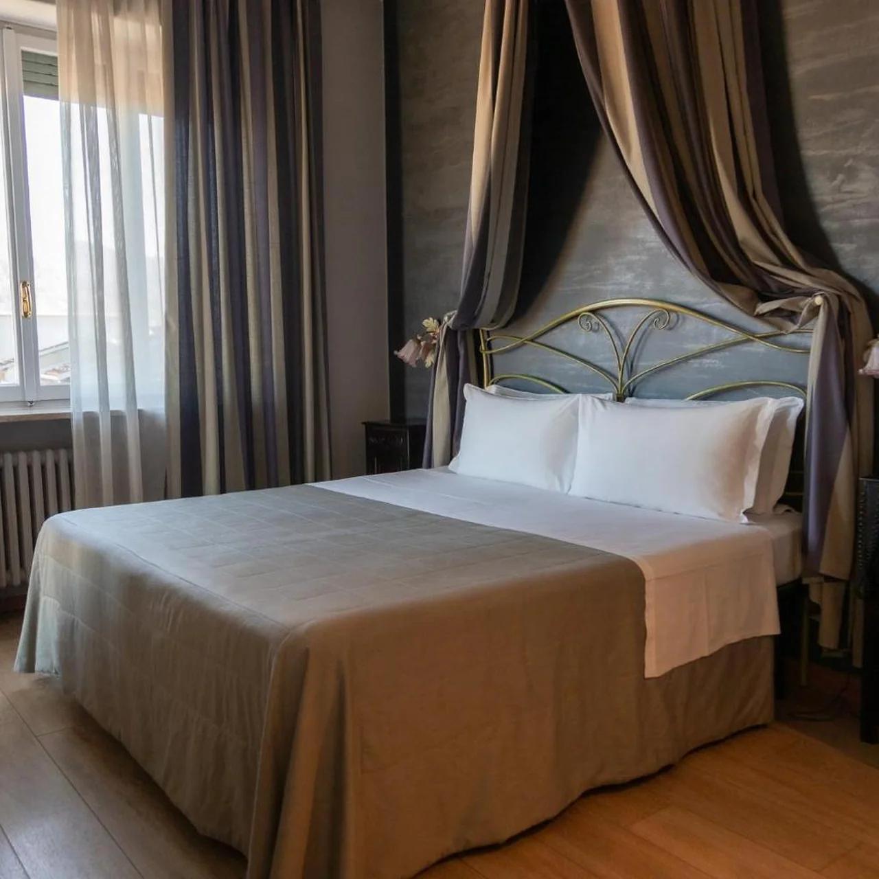 Hotel Continental photo