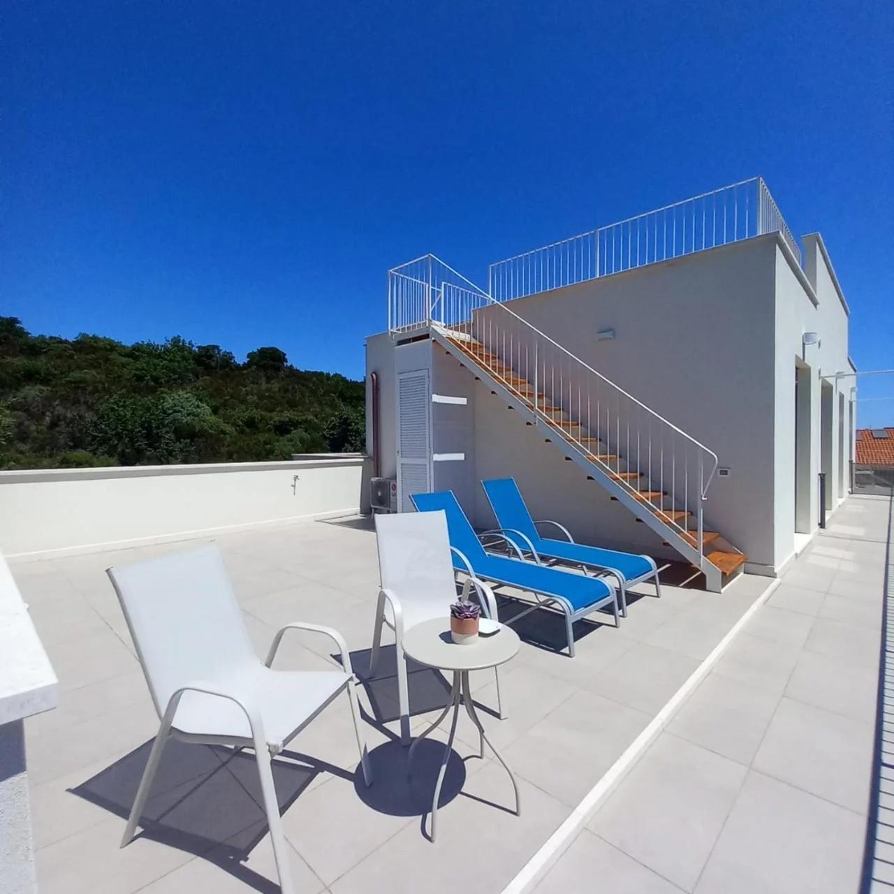 Lilliput Guest House-Noli photo