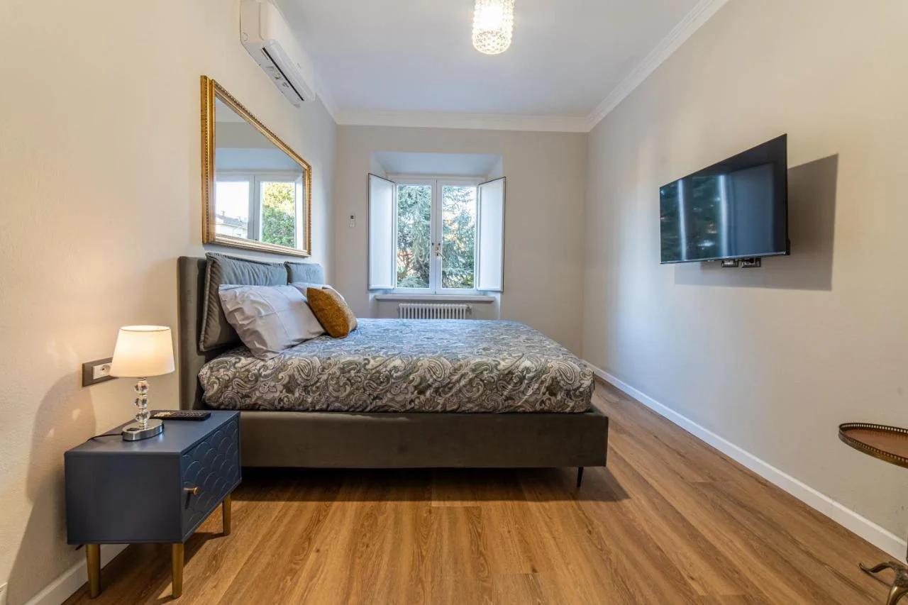 Lumen, few steps to the walls, 2 bath, 3 SmartTV, High Speed Fiber, AC
