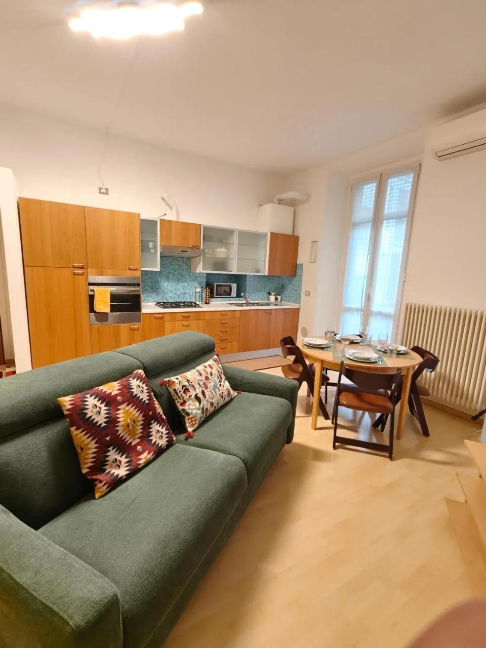 Milano Center Apartment in Shopping and living Area with AC, Wifi, steps from M1 and Airport and Fiera Milano link photo