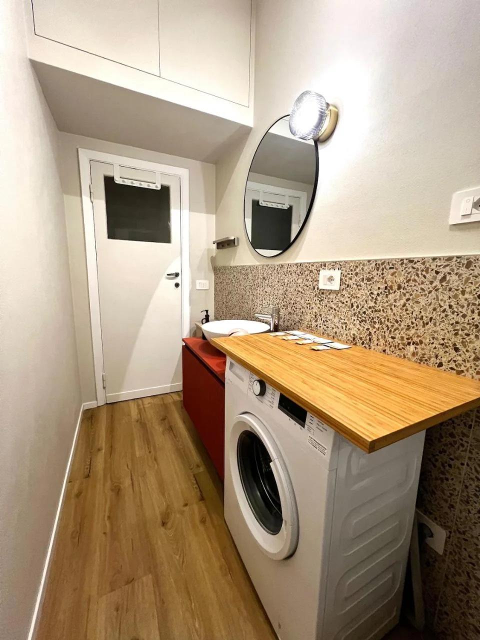 New and bright Apartment in the center with Wi-Fi photo