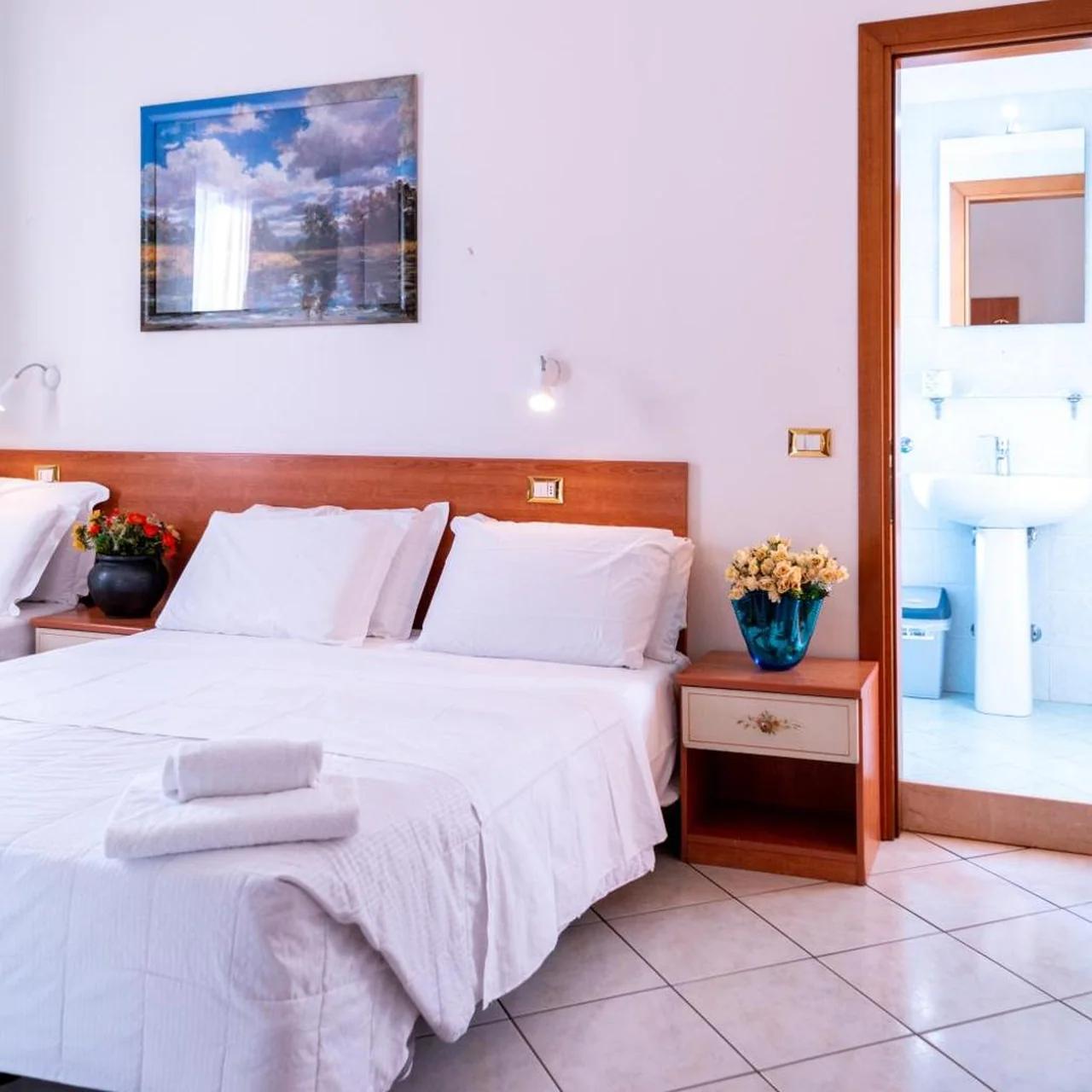 Hotel New Aurora Venice photo