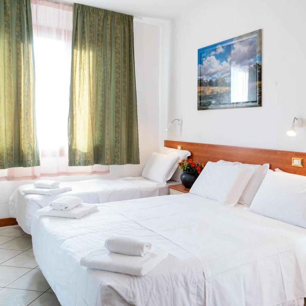Hotel New Aurora Venice photo