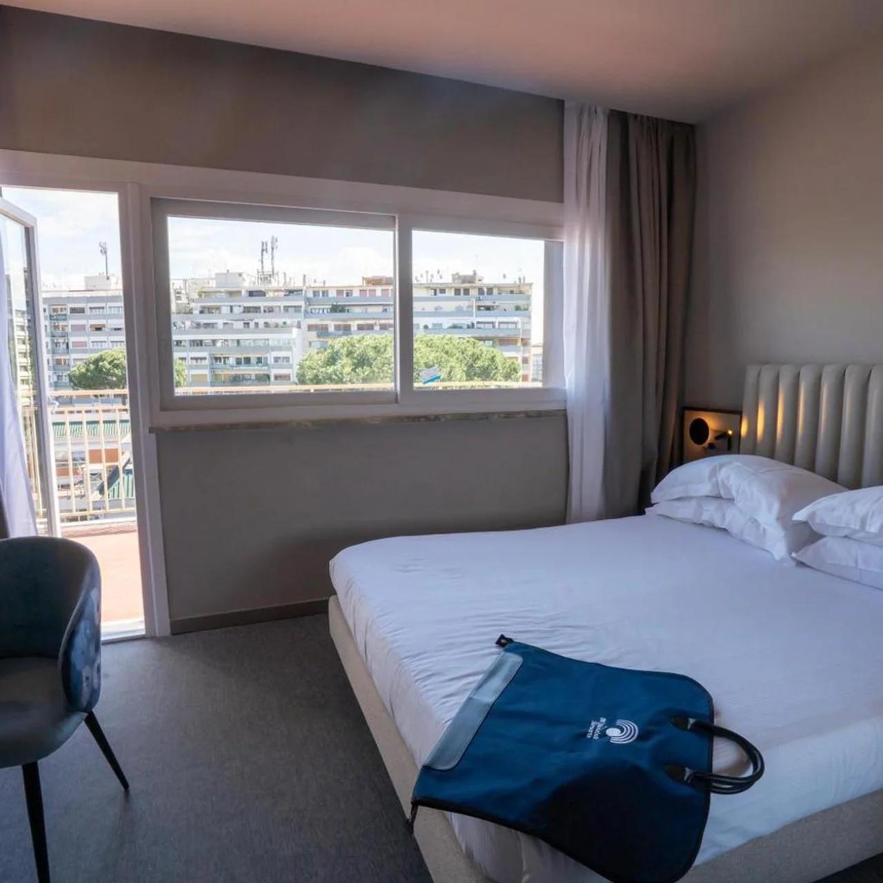BV Hotel Oly photo