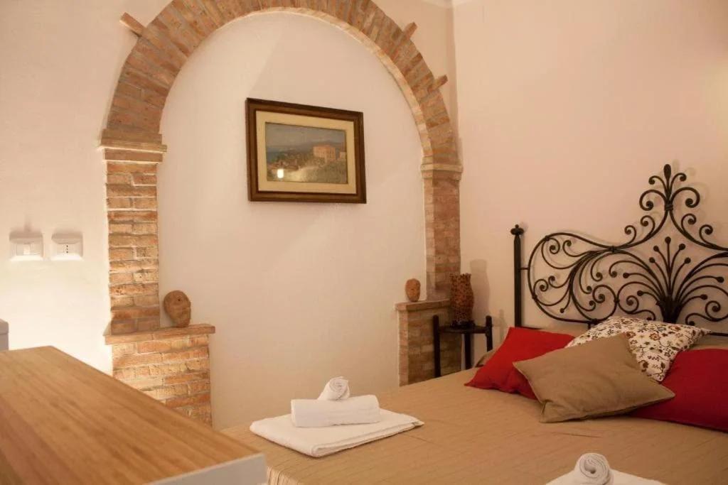 SicilyStudio Apartment in Taormina-Murmuria Minerva photo
