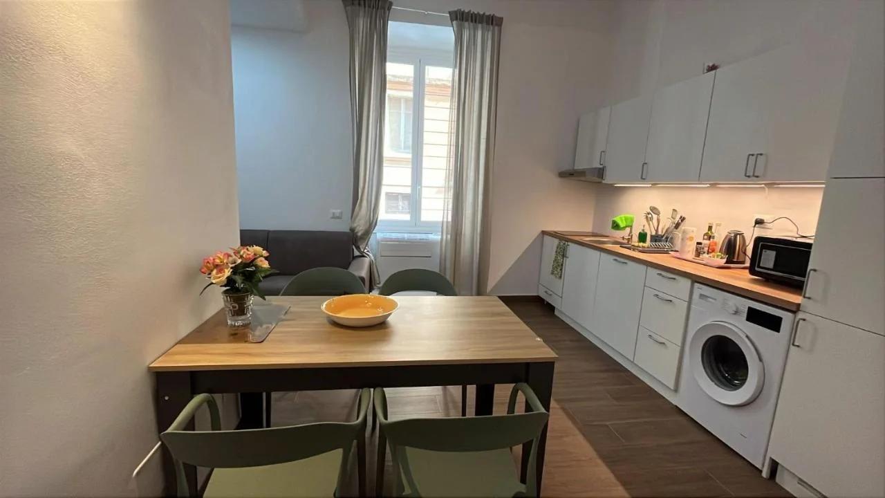 Via Del Teatro Station Apartment photo