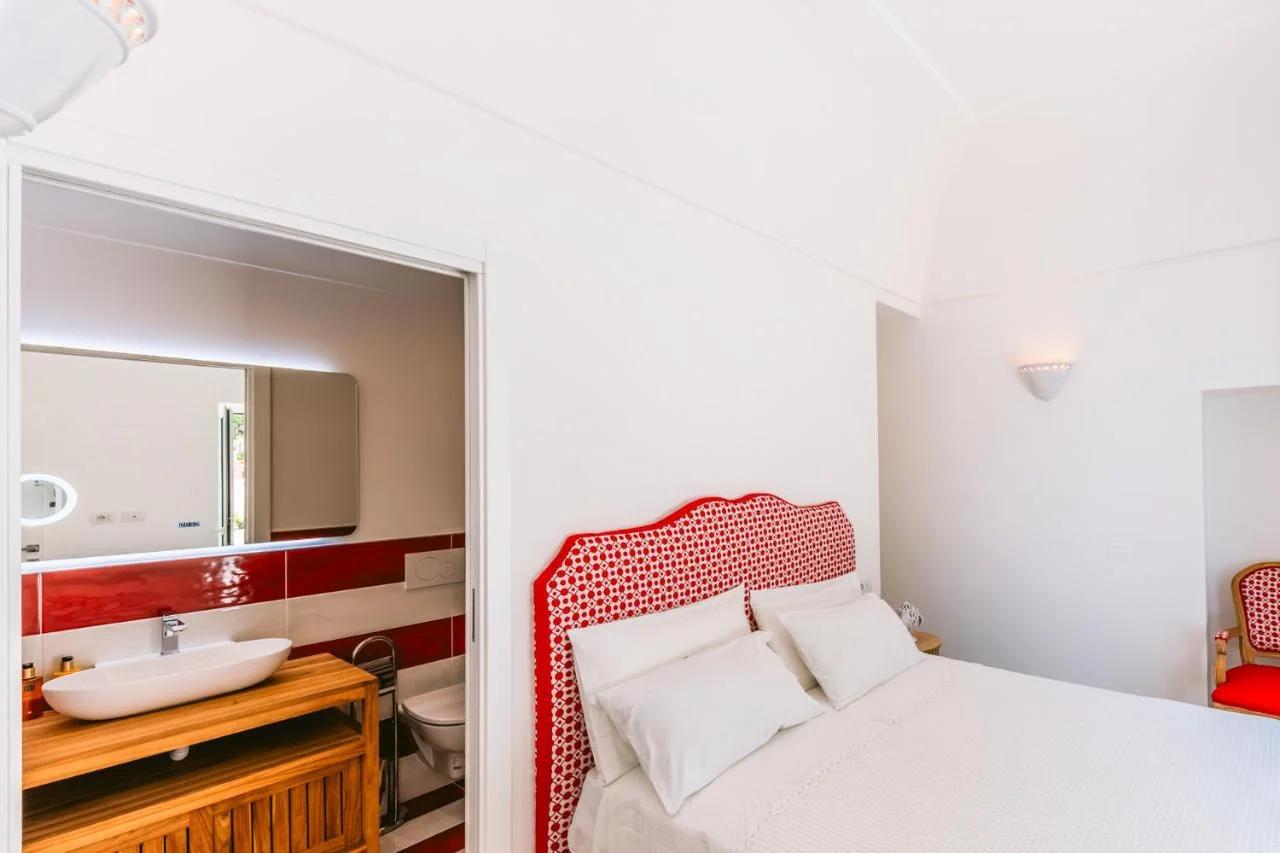Villa Mary Suites photo