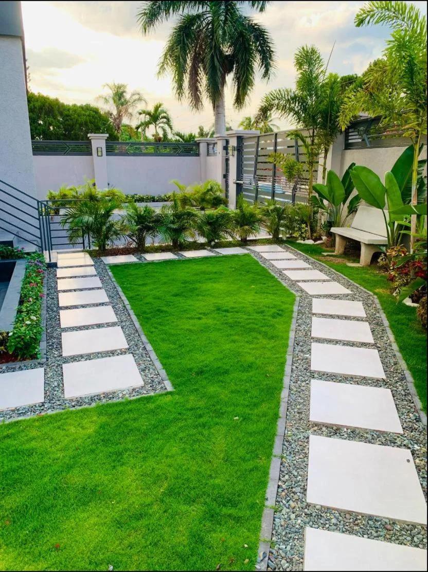 2BR Condo with Rooftop Pool - G28 photo