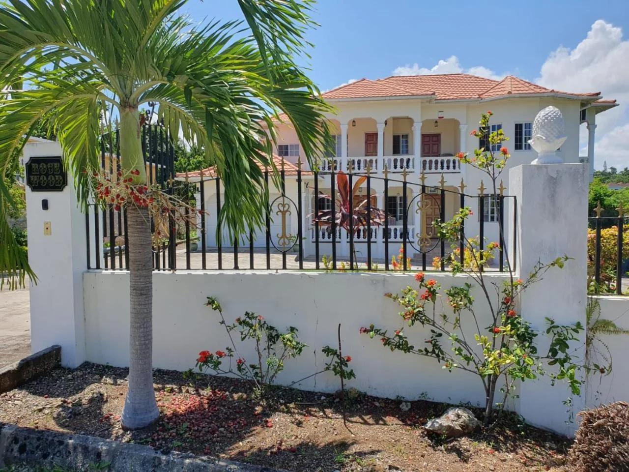 Rosewood Villa photo