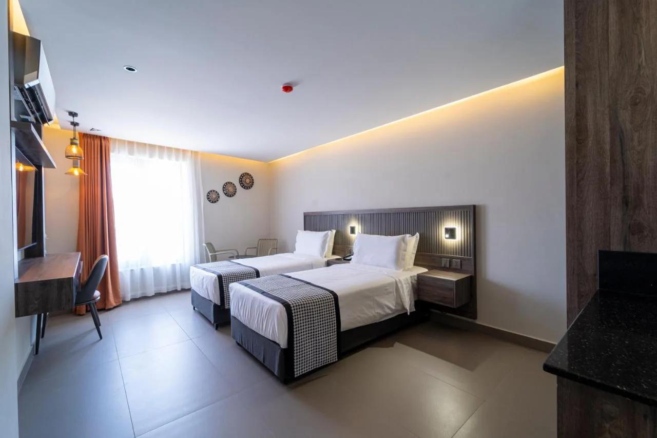 Hill Top Hotel photo