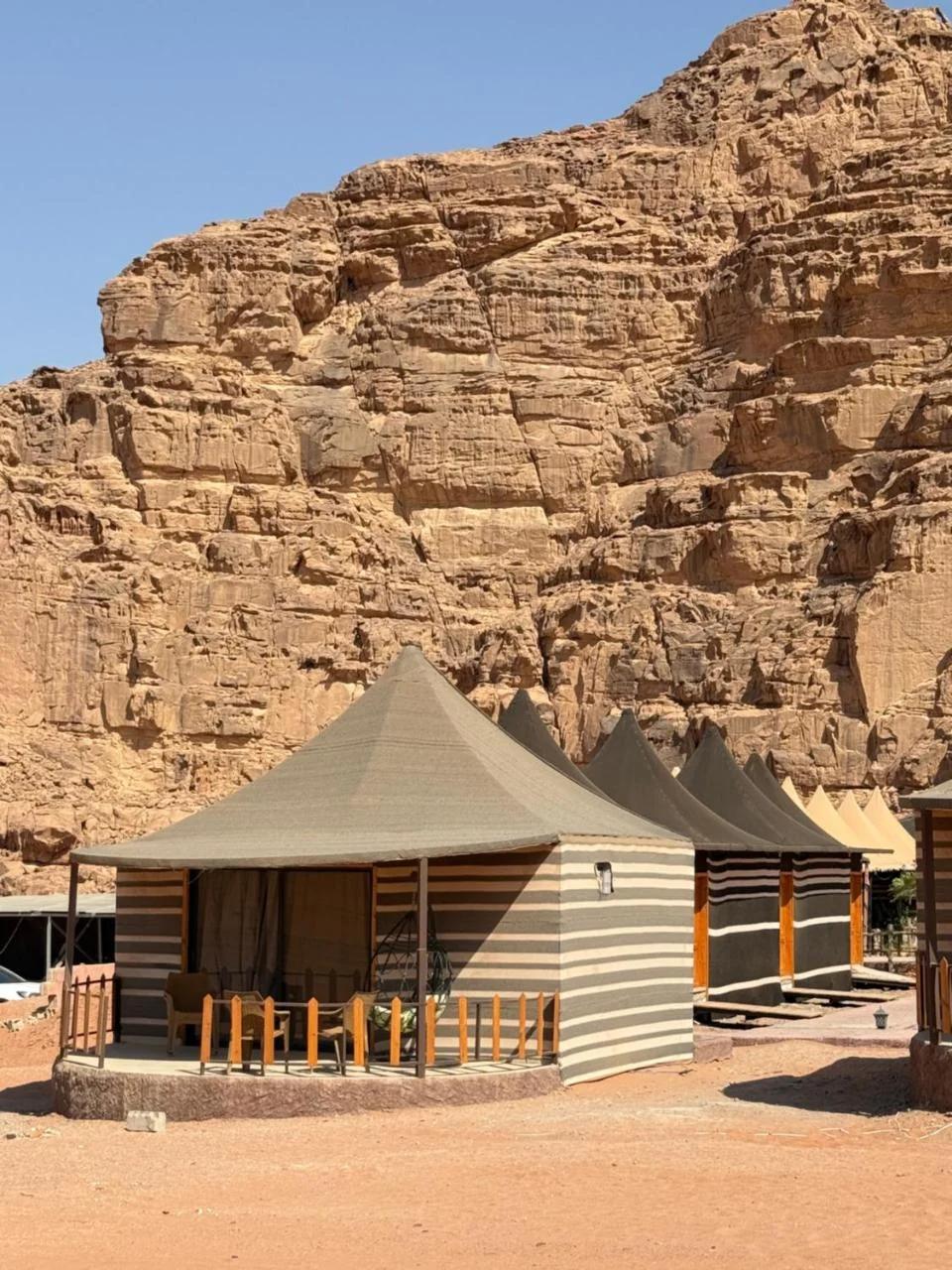 Rolx wadi rum photo