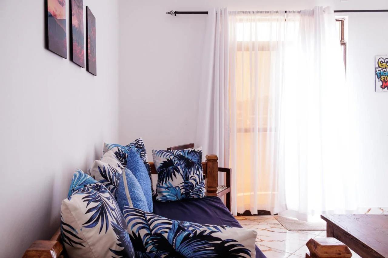 Azara photo