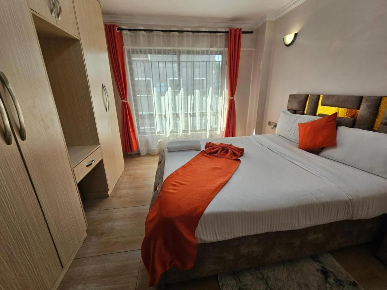 Lakeview 3BR Apartment Nakuru CBD