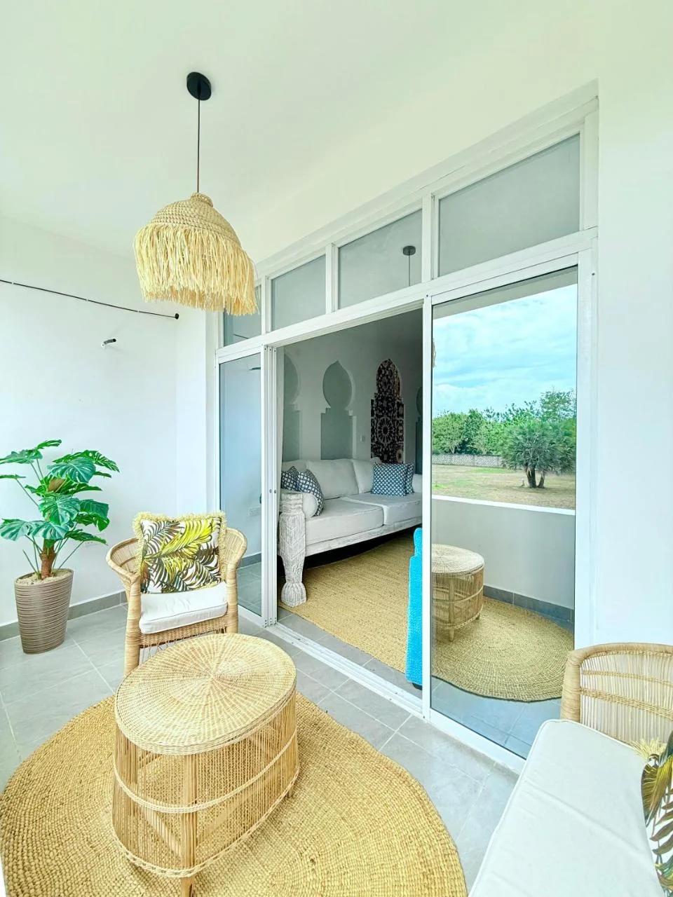 Malindi Modern 2BR Near the Beach With a Private Pool foto