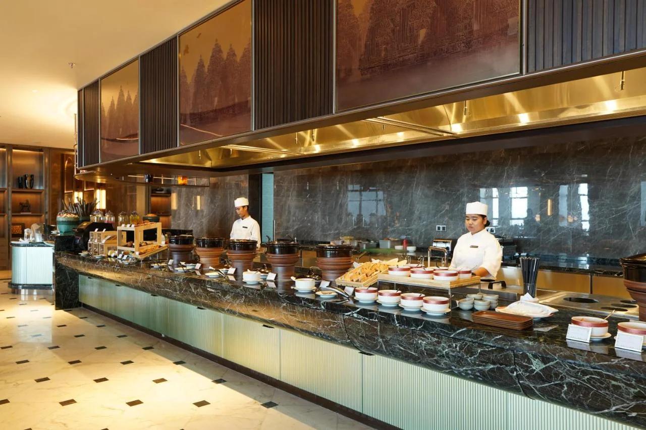 Arjuna Solitaire Hotel photo