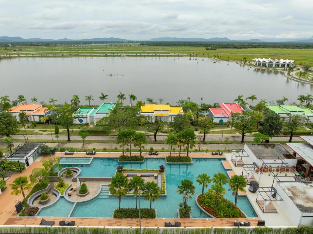 Wonderland Suites and Resort photo
