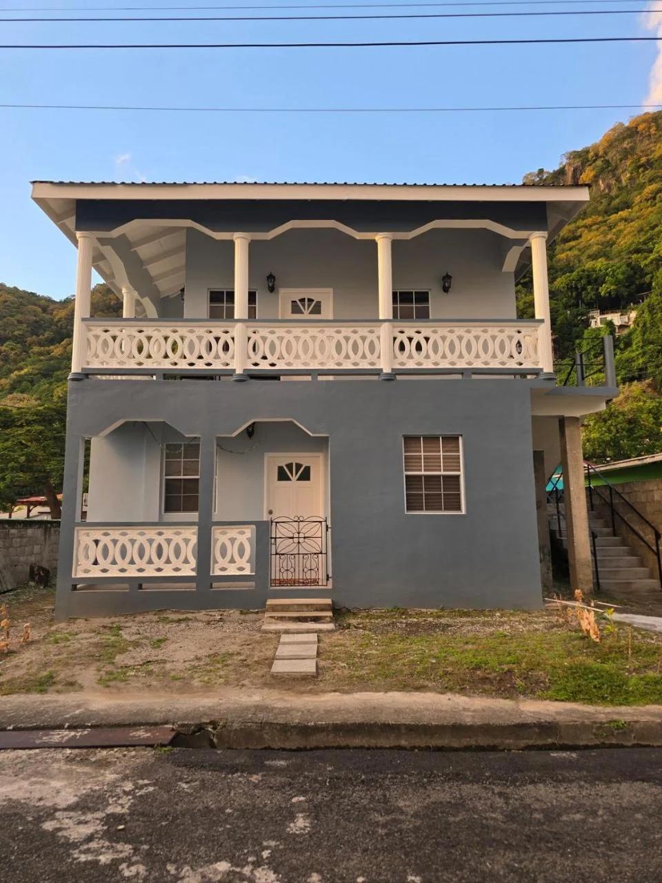 Upstairs Apartment with Piton View in Soufriere photo