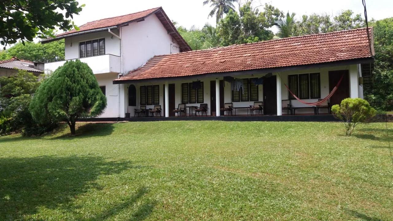 4 Seasons Guesthouse photo