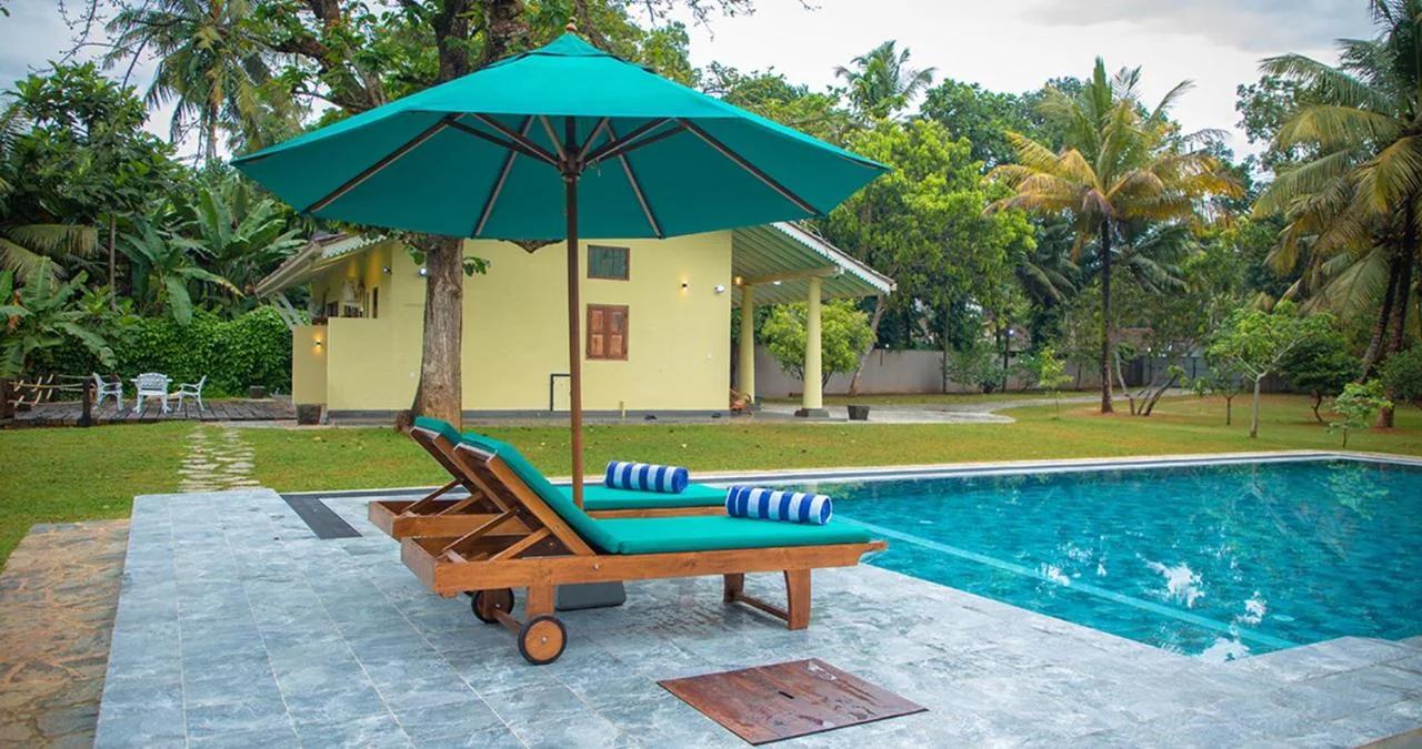 Green Hideaway - Villa with Private Pool, 8 mins to Galle Fort photo