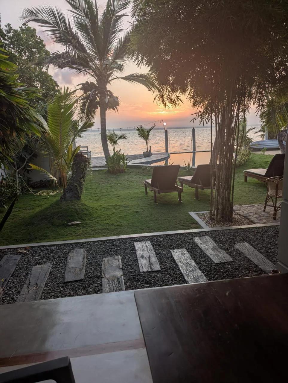 Hiru Lagoon Negombo photo