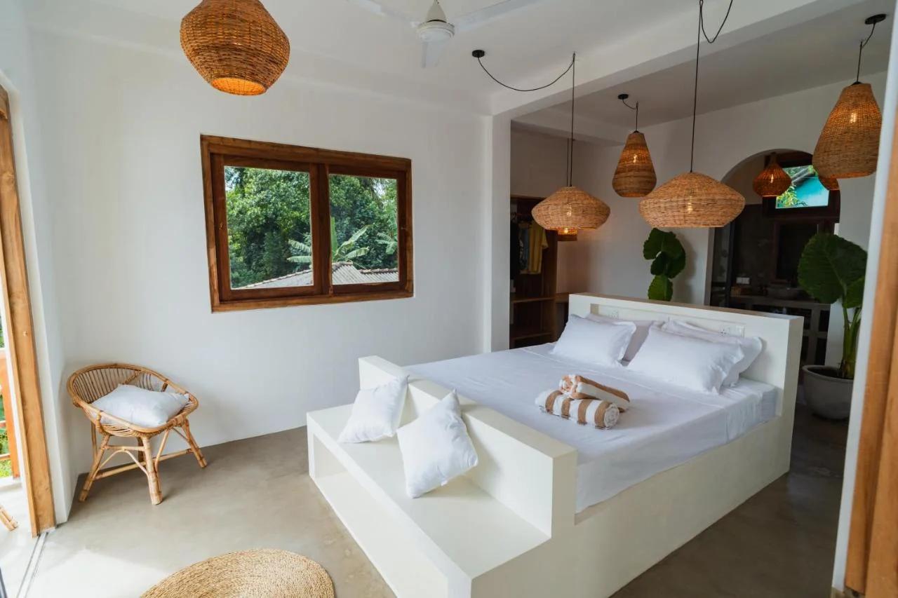 KOMOREBI Weligama photo