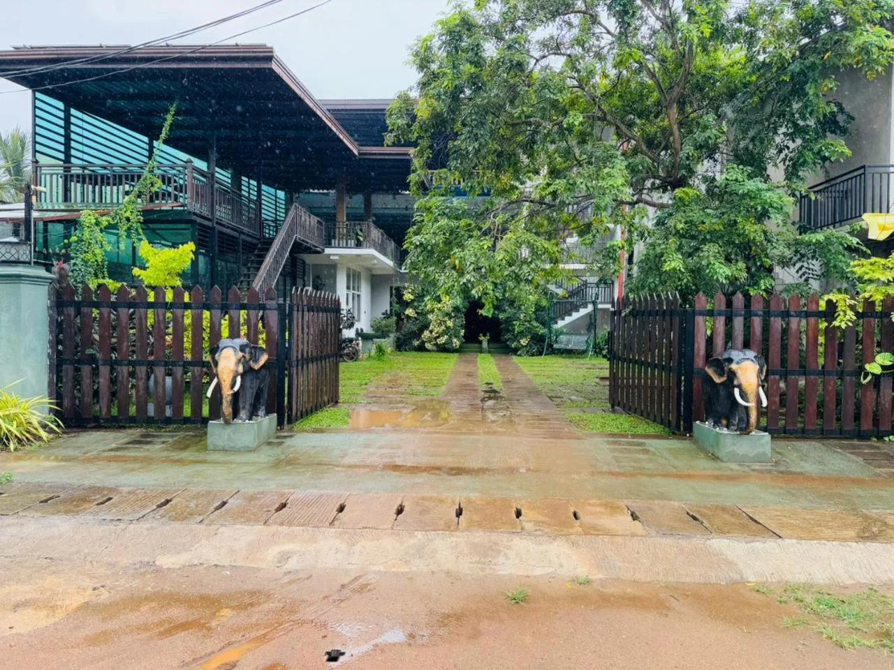 Nimjaya holiday bunglow foto