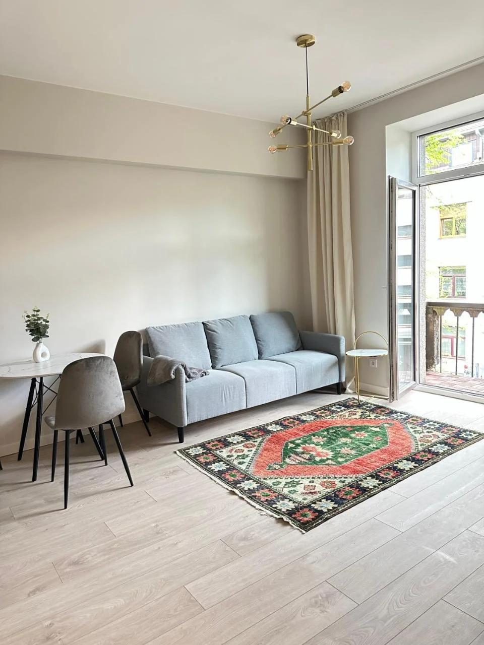 Cozy City Center Apartment