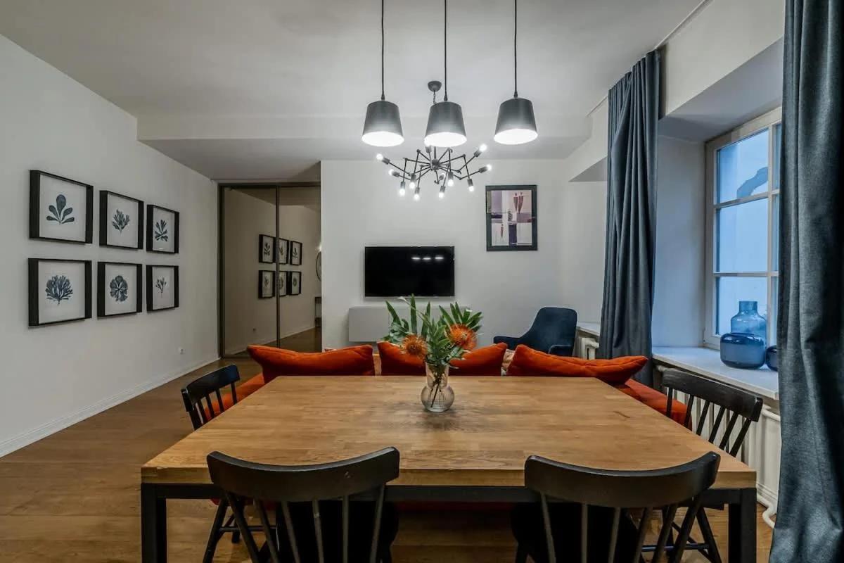 Domillion new modern 2bdr City Hall apt D1117B photo