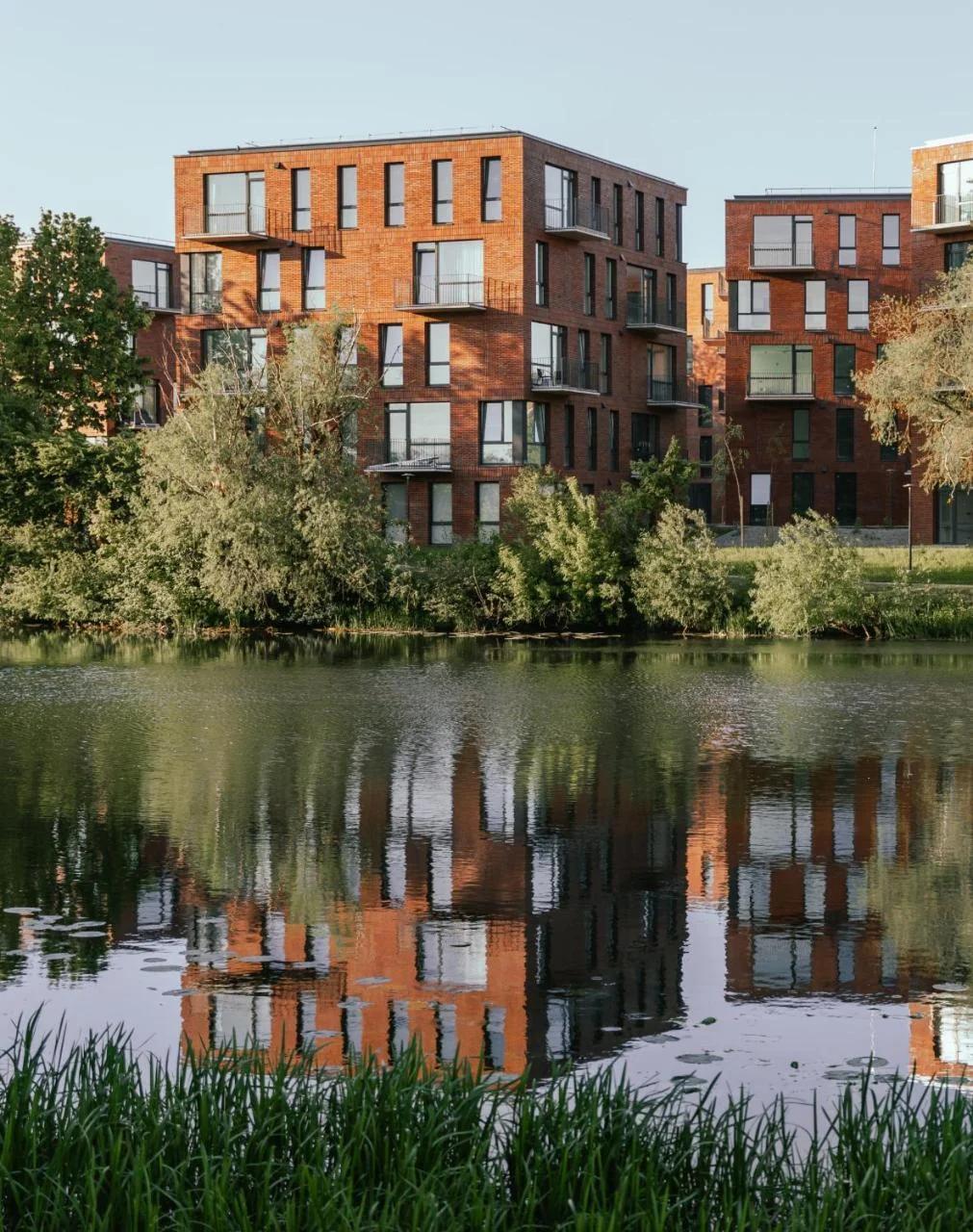 Park Lake New building photo