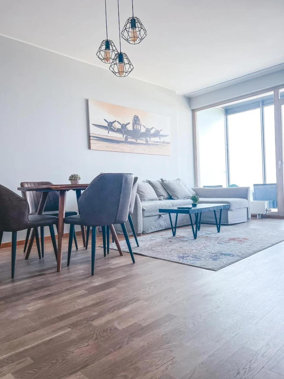 UP 34 FLOOR APARTMENTS
