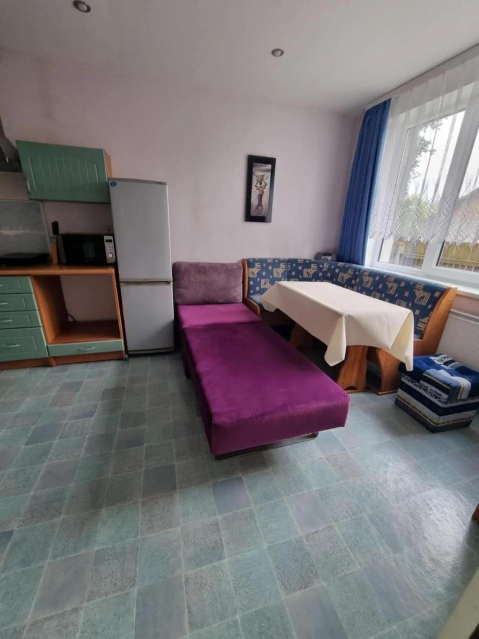 2-room apartment in the house with the SEPARATE ENTRANCE & FREE parking foto