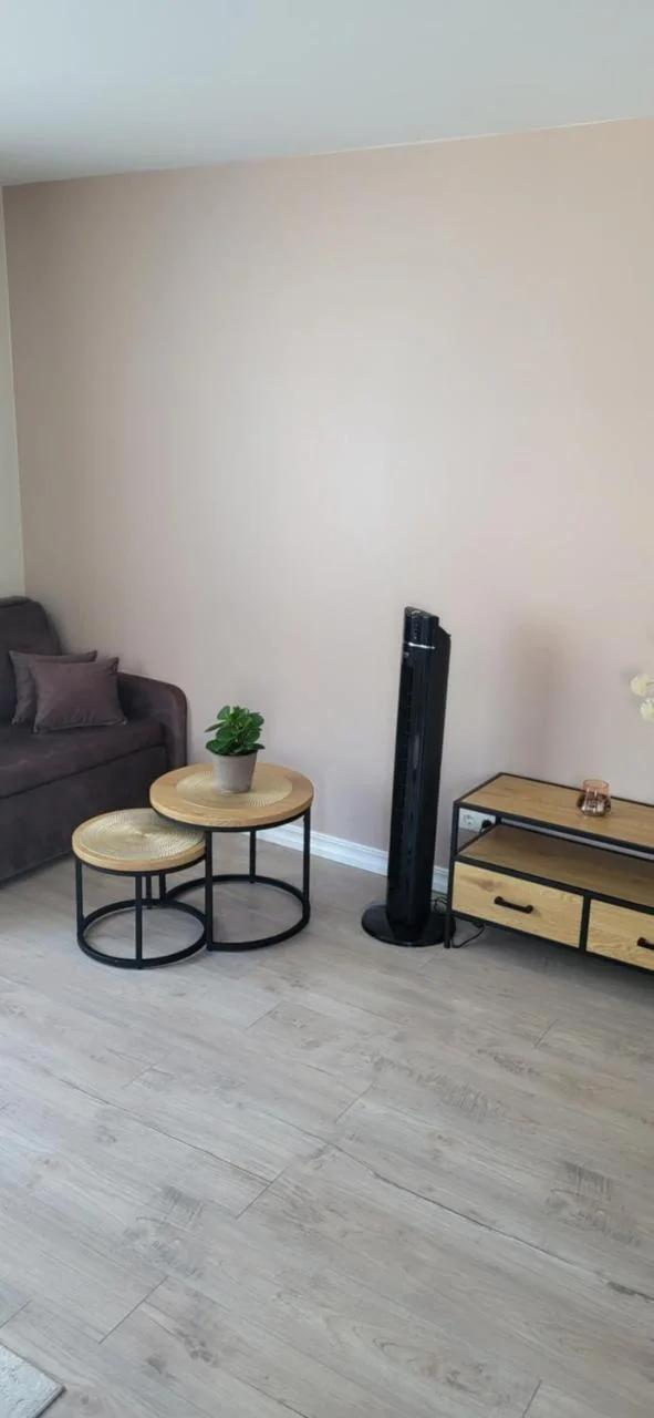 Modern studio apartment near the beach - 5 min walk foto