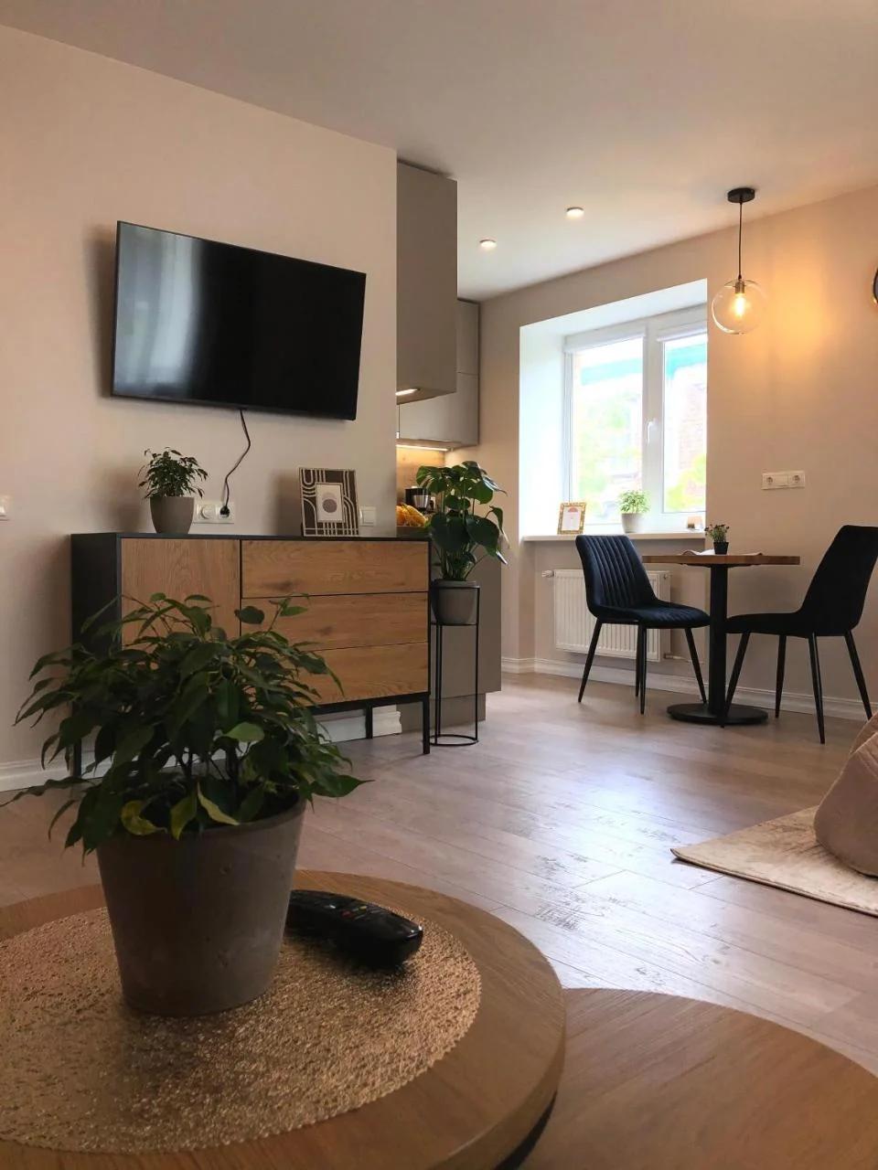 Modern studio apartment near the beach - 5 min walk foto