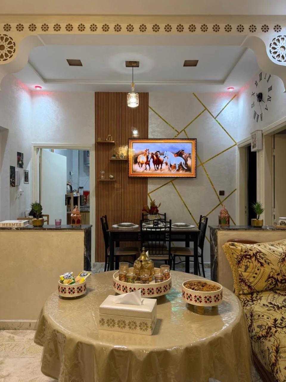 Appartement 2 chambres avec climatisation et Wi-Fi fibre à Meknès