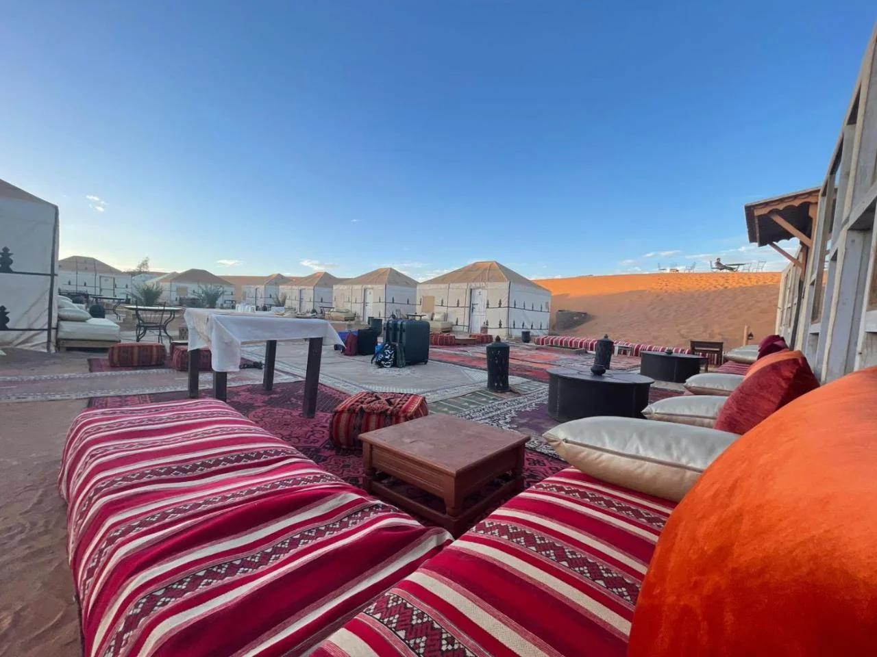 Luxury camp desert