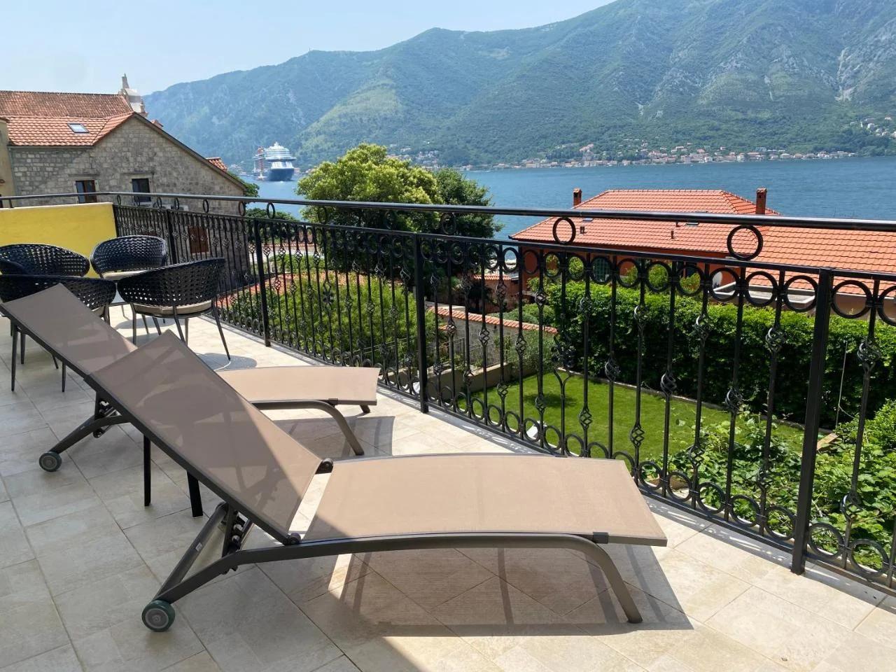 2montenegro MIMOZA Apartments foto