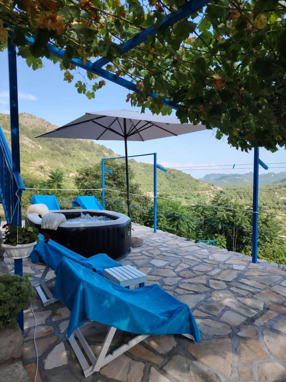 Etno house HAPPY VILLAGE photo